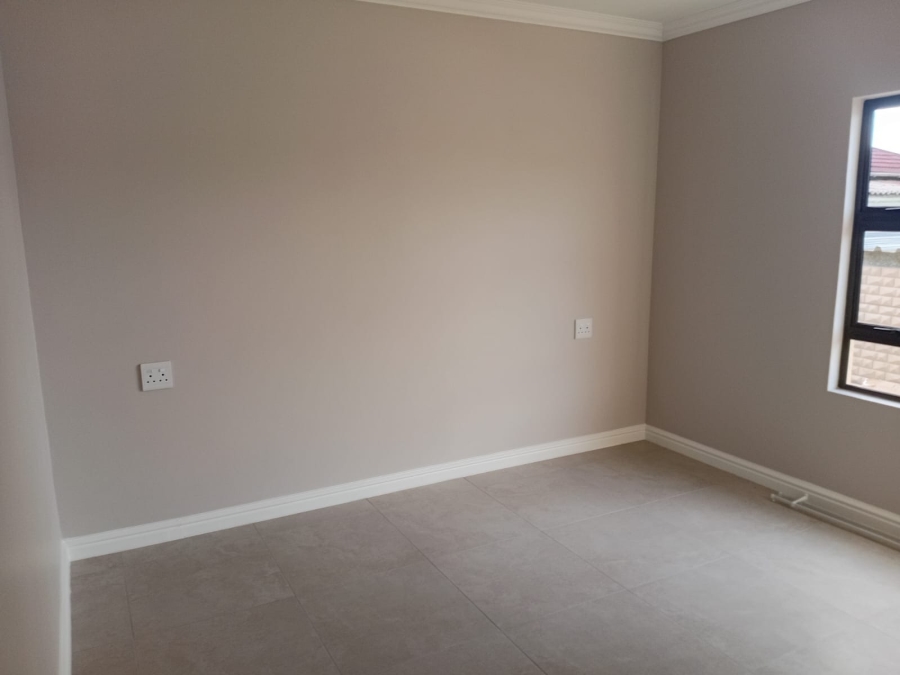 To Let 2 Bedroom Property for Rent in Cambridge West Eastern Cape